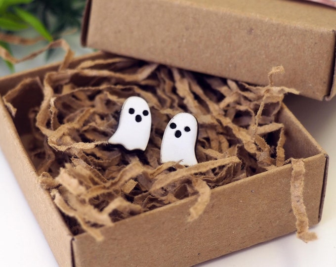 Cute Ghost Earrings, Ghost Studs, Halloween Earrings, Halloween Jewelry, Kawaii Ghost, White Ghost, Kawaii Halloween Gift