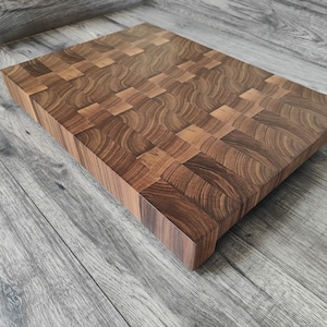 Walnut End Grain Cutting Board with Front Countertop Lip