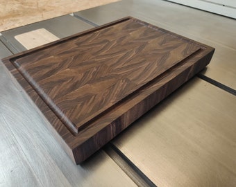 Walnut End Grain Chopping Board with Full Surround Juice Groove - 400mm x 300mm x 45mm