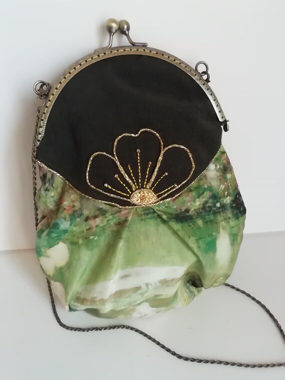 Bolso De Noche Hecho a Mano En Terciopelo Negro Con Forro Interior En Seda Sintetica Con Flores Bordadas a Mano Bolso Para Boda Etsy UK