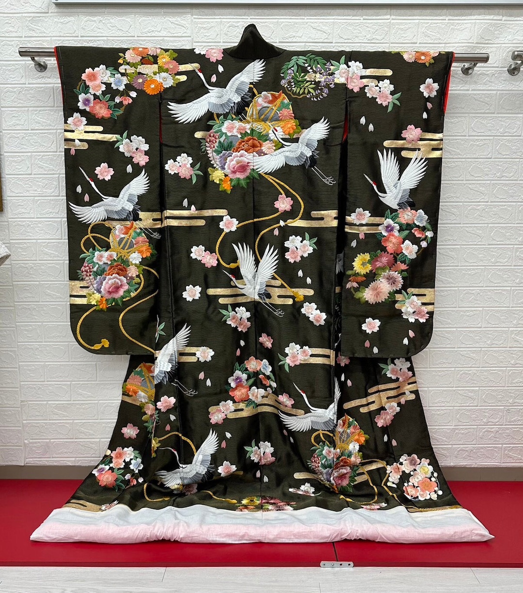 Japanese Kimonos Wear a Piece of Japanese Culture.authentic Japanese