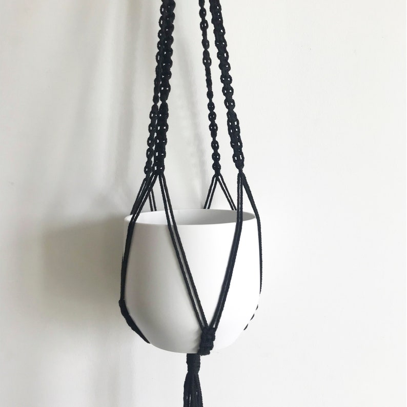 Black macrame hanging basket / plant hanger Etsy