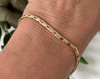 Solid 18ct Gold Fine Ladies Bracelet.Skinny 18ct Gold Vintage Bracelet.Vintage 18k Gold Fancy Link Bracelet.Thin 18k Gold Bracelet.