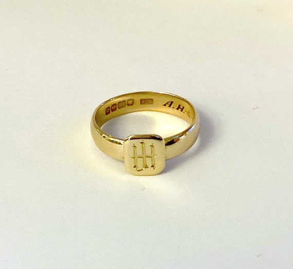 Vintage gold signet ring, 18ct unisex signet ring,
