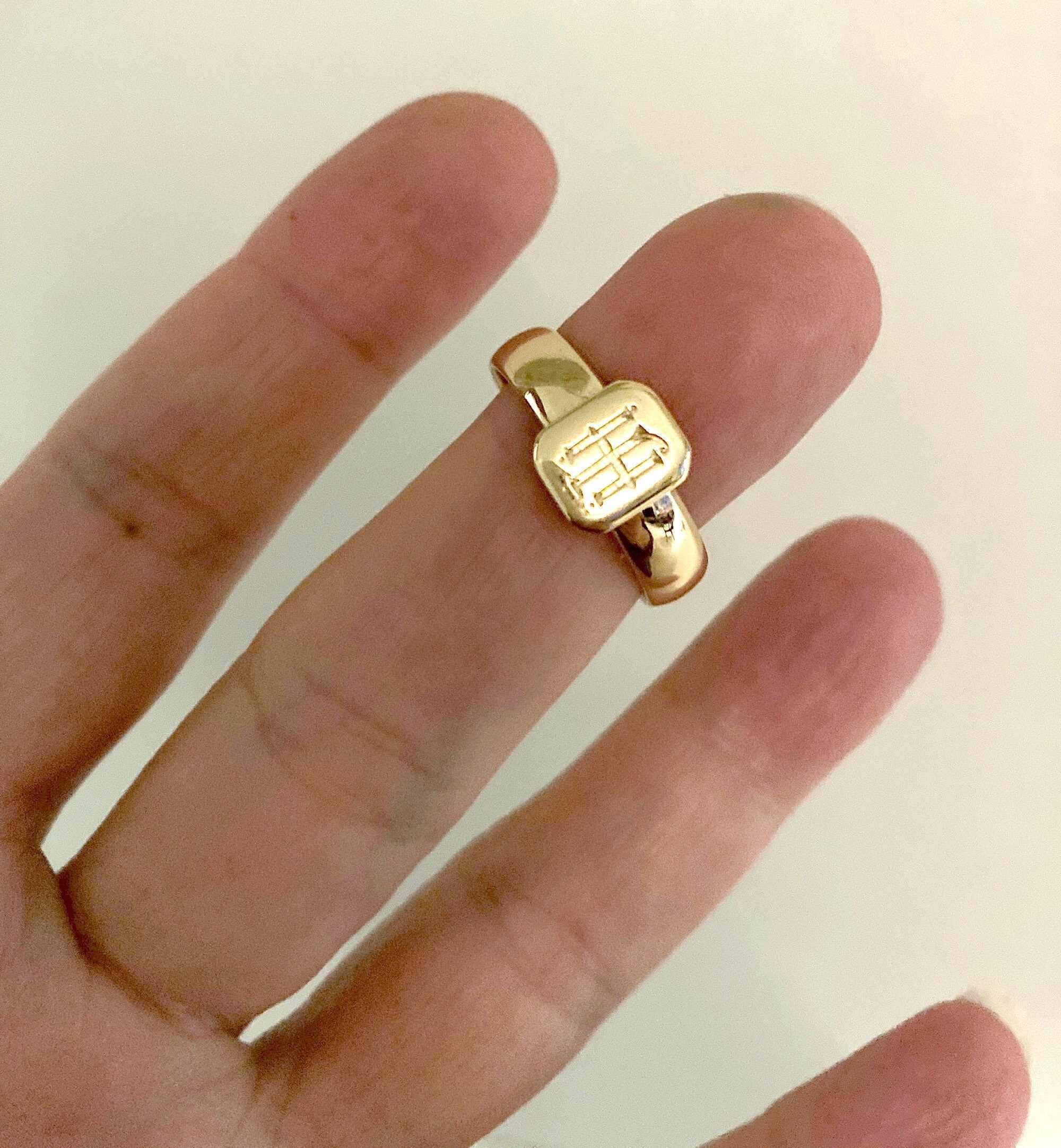 Vintage Ring Jh - Etsy Vintage Ring Jh - Etsy