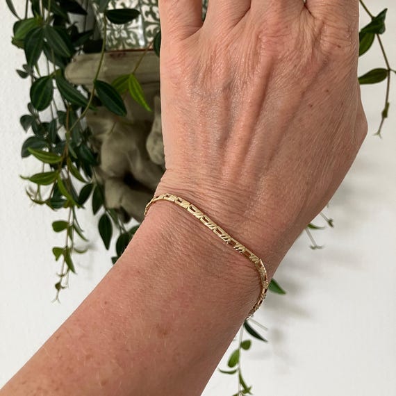 Solid 18ct Gold Fine Ladies Bracelet.Skinny 18ct Gold Vintage Bracelet.Vintage 18k Gold Fancy Link Bracelet.Thin 18k Gold Bracelet.