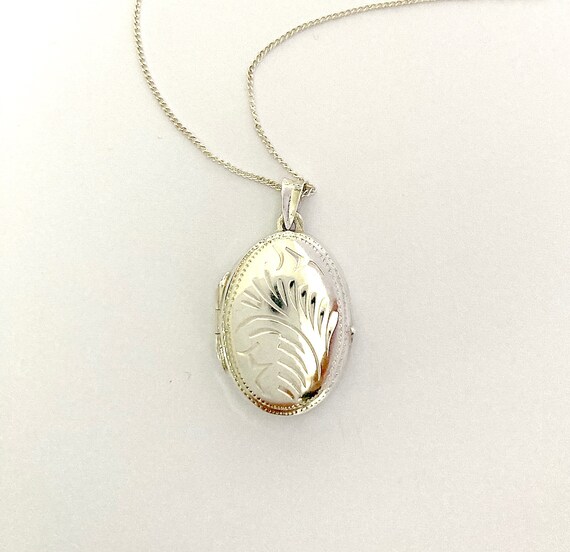 Small vintage silver locket, little silver locket,