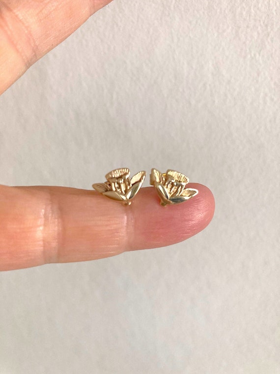 Little flower earrings, Art Nouveau gold earrings,