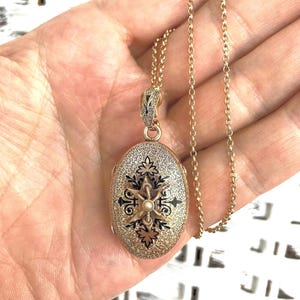 Antique gold locket, 9k gold oval lockets,gold pearl and enamel locket, hand engraved,9k gold locket, rare decorative locket, unusual locket