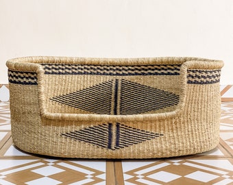 Natural Dog Bed Basket - Pet Furniture - Dog Furniture - Handmade Dog Bed - Woven Dog Basket - African Fair Trade Dog Basket - Diamondu