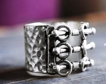 槌目加工のチャンキーシルバーリング、コルセットリング - Etsy 日本