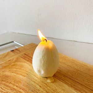 Vegan Egg Candles, Set of 4 Egg Shaped Candles, 100% Pure Essential oil Candles, Pillar candle, Fresh Egg Candles, Easter Candles image 4
