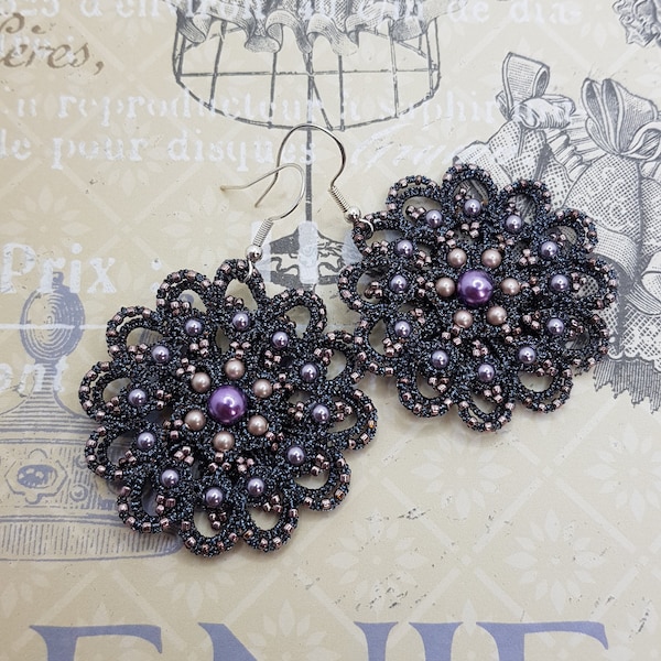 Tatted Lace Earrings with fine Seed Beads and Glass Pearls - Frivolité Jewelry - Gift for Her - Spitze Ohrringe | Statement Ohrringe