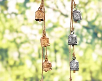 Spring-lock Clasp 9 Inches Charm Bracelet Charm Bracelet Handlinked Silvertone Bell Clusters