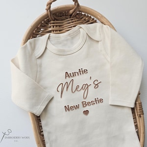 Embroidered Auntie&#39;s New Bestie ONESIES® brand, Personalized Aunt Gift Custom Aunt Name Favorite Aunt Pregnancy Announcement ONESIES® Z154