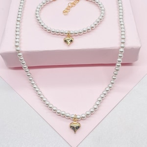 18K ゴールドフィルドビーズチョーカーネックレスとブレスレット、4 mm パールとプレーンハートチャーム付き
