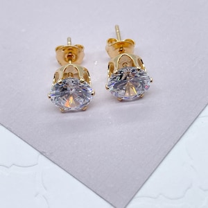 18k Gold Filled  8mm Cubic Zirconia Round Stud Earrings Crown Settings