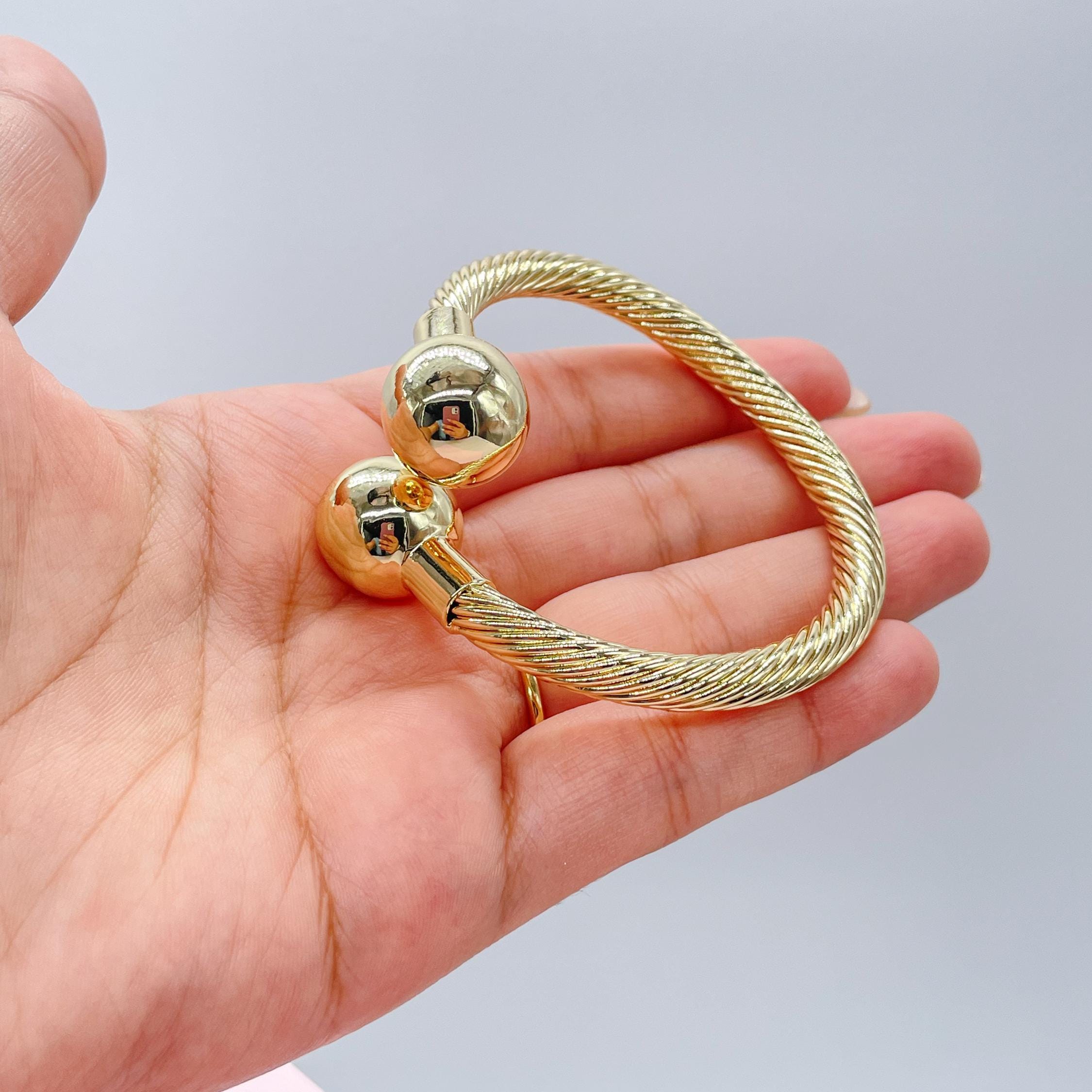18k Gold Filled Twisted Bangle Featuring Two Solid Balls on
