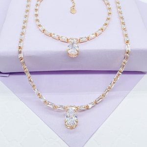 18k GoldFilled Baguette CZ Stone Set With Pear Shaped Stone in Center