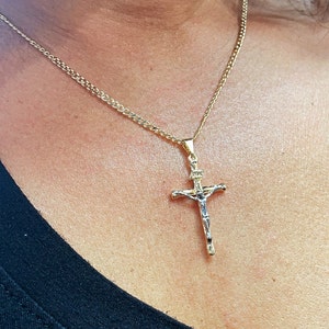 18k Gold gefüllt Kruzifix Kreuz: Zweifarbiger Jesus Anhänger