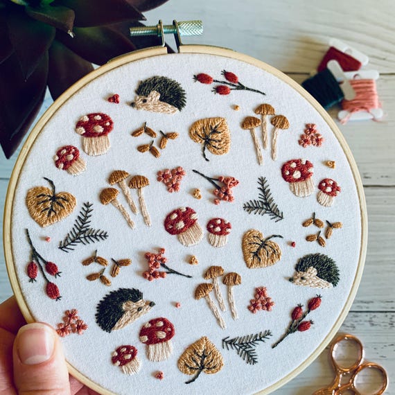Hedgehog and Mushroom Embroidery Kit – Woodland DIY Hand Embroidery Craft for Beginners