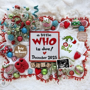 Anuncio de embarazo navideño digital, divertido anuncio sorpresa de bebé, tema de Grinch navideño, plantilla editable, un pequeño que está por nacer