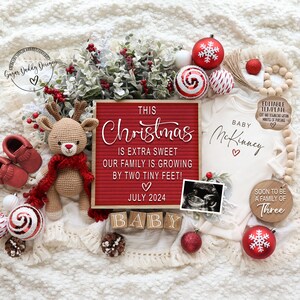 Weihnachten Digitale Schwangerschaftsankündigung, Urlaub Babyankündigung, Neutral, Rentier mit der roten Nase, Social Media, bearbeitbare Vorlage, zwei kleine Füße
