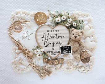 Anúncio de gravidez digital: Revelação de bebê com ursinho de pelúcia boho, unissex e editável, para redes sociais.