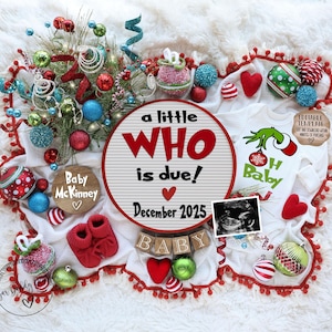 Anuncio de embarazo navideño digital, divertido anuncio sorpresa de bebé, tema de Grinch navideño, plantilla editable, un pequeño que está por nacer