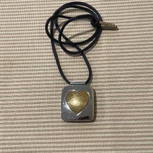 Estee Lauder Hearts Delight Solid Perfume Compact Pendant with Estee Perfume
