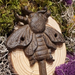 Cast Iron Bee Coat Hat Towel Bath Garden Shed Wall Hook Home Decor