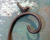 Cast Iron Bird Hook Latern Feeder Garden Fence Outdoor Yard Kitchen Home Decor