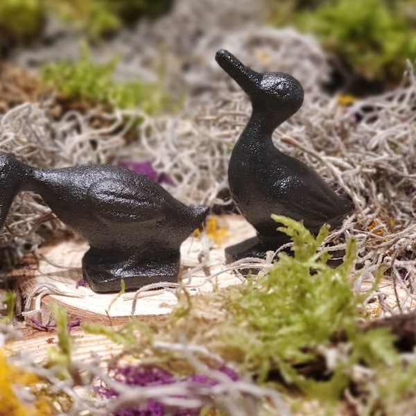 Small Cast Iron Duck Office and Home Decor Figurines Paperweights