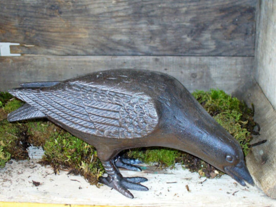 Cast Iron Crow Head Down Home and Office Figurine Decorhalloweenblack