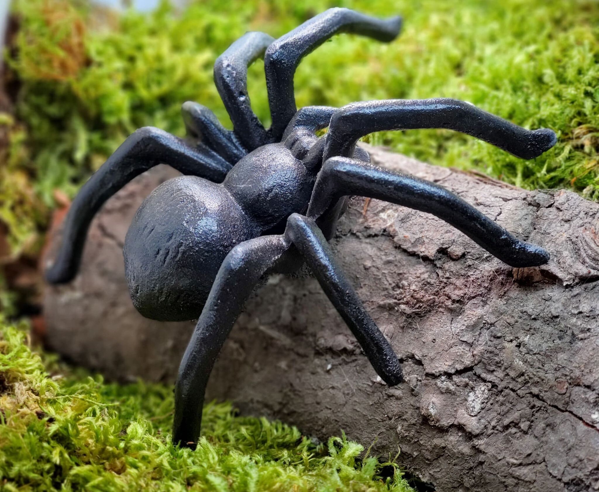 thumbnail image 2 of Cuffy's Large Rusty Metal Spider – Handmade Indoor/Outdoor Lawn Decoration 2 of 5