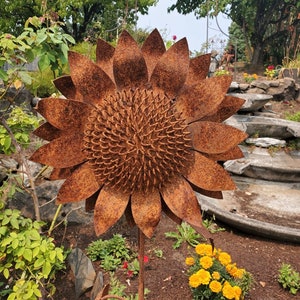 Metal Small Sunflower Stake garden-garden decor-garden flower-mother-father-gardner-sunflower