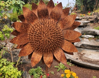 Metal Small Sunflower Stake garden-garden decor-garden flower-mother-father-gardner-sunflower
