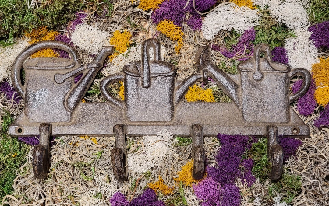 Cast Iron Metal Watering Can Wall Coat Hat Robe Hook Rack Home Shed