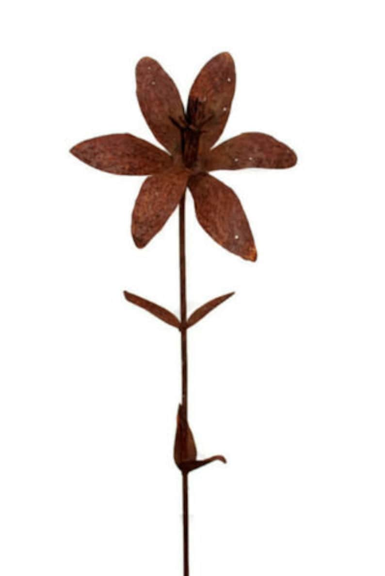 Metal Iron Flower Stakes Set of 7 Rusty Garden Yard Home Decor Etsy