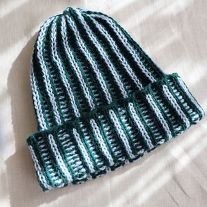 Knitting Pattern Escher Beanie image 5