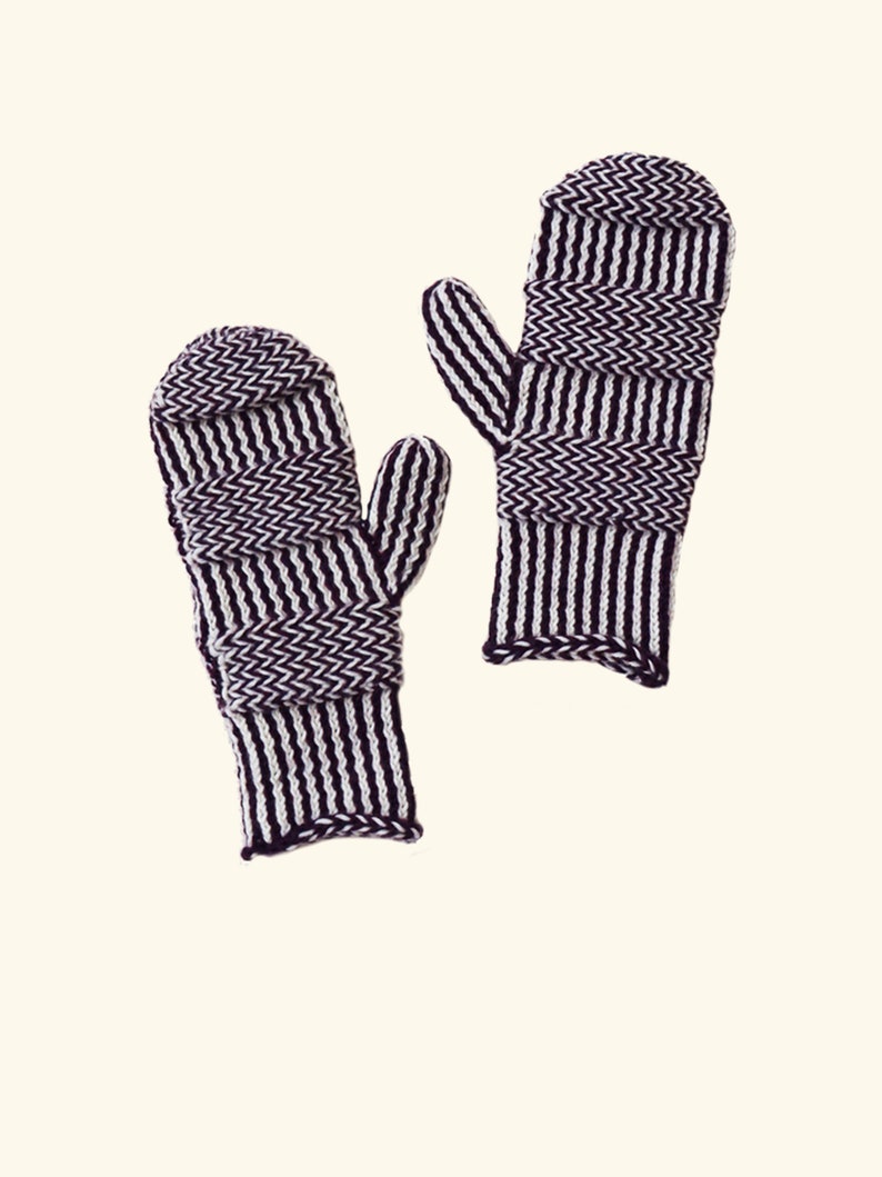 Knitting Pattern Static Mittens image 6