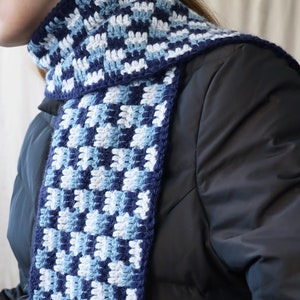 Crochet Pattern Blok Scarf image 2