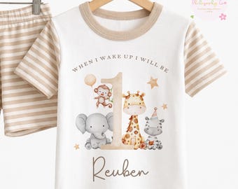 Pyjama court personnalisé premier anniversaire, pyjama d'anniversaire de bébé, tenue Safari 1er anniversaire, nom personnalisé vêtement de nuit pour bébé Royaume-Uni