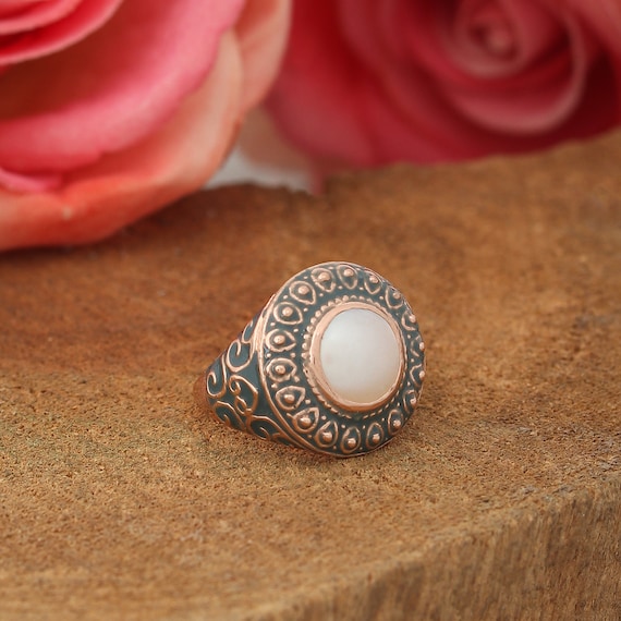 OVAL PEARL RING W/NATURAL STONE CHOCOLATE BROWN OVAL PEARL RING W/NATURAL STONE CHOCOLATE BROWN