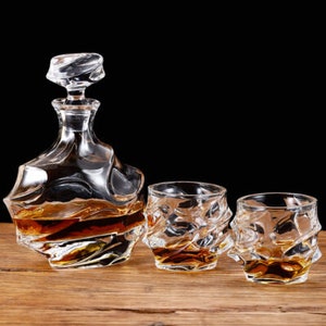 Decanter per whisky in cristallo da 750 ml/Bicchieri e pietre. Regalo perfetto per la festa del papà e per qualsiasi occasione. In confezione regalo/biglietto.