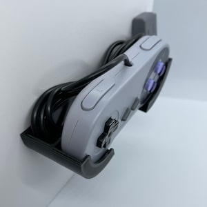 SNES Corded Controller Wall Mount