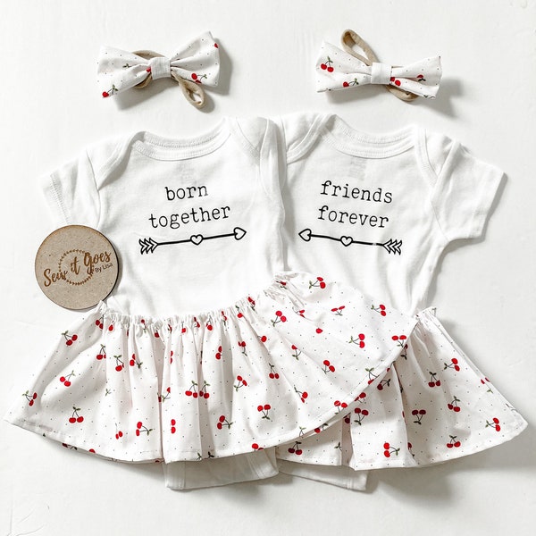 TWIN GIRL OUTFIT, newborn twin outfit, baby girl twins coming home outfits, baby girls outfits, baby gift, twin girls gift, baby shower gift