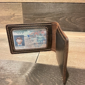 Billetera de cuero personalizada con bolsillo frontal - Tarjetero minimalista y delgado para hombre - Billetera plegable con ventana para identificación - Billetera hecha a mano