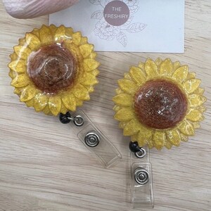 Sunflower Badge Reel, Floral,  Glitter, Personalize, Customize, Cute, Resin, Resin Art