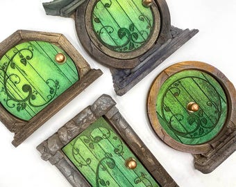 Engraved Ivy Pixie Doors - Green